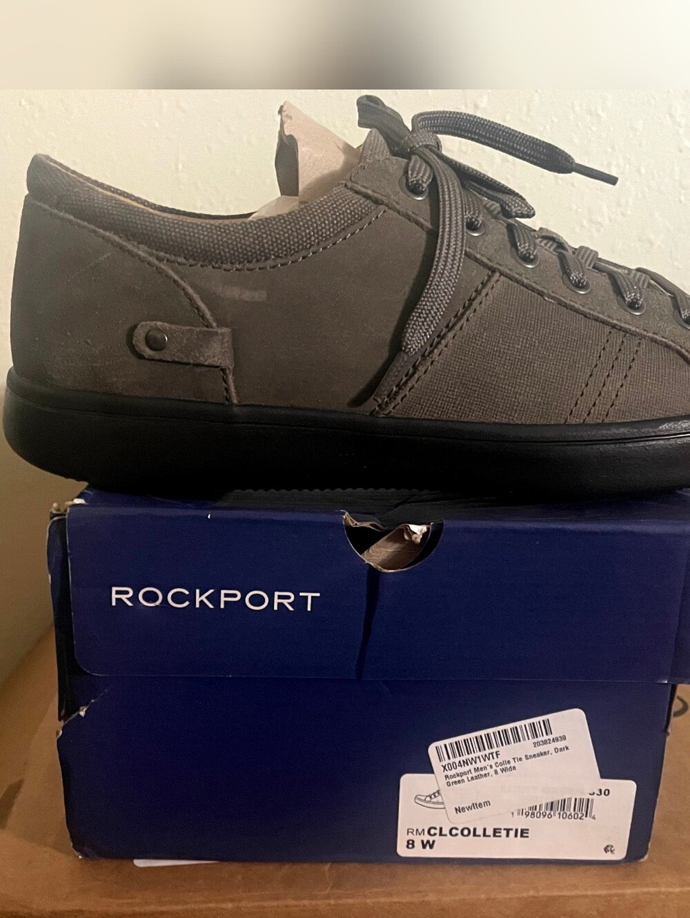 Rockport Men's Low-Top Lace-Up Leather Sneakers in Dark Green